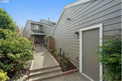 32540 SW Lake Point Ct, Wilsonville, OR 97070 - Photo 4