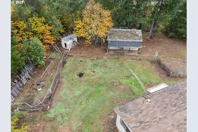 19493 Redwood Hwy, Selma, OR 97538 - Photo 32