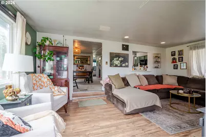 36263 Airport Dr, Lebanon, OR 97355 - Photo 8