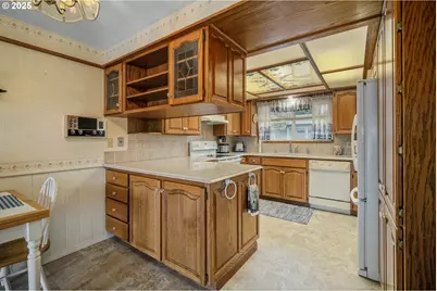 810 22nd Ave NW, Salem, OR 97304 - Photo 14