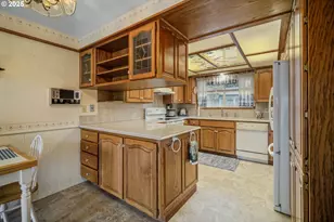 810 22nd Ave NW, Salem, OR 97304 - Photo 14