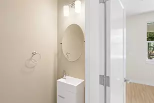 10831 E Burnside St, Portland, OR 97216 - Photo 12