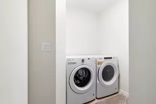 10831 E Burnside St, Portland, OR 97216 - Photo 28