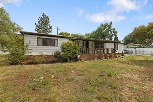 1146 Laura St, Myrtle Creek, OR 97457 - Photo 2