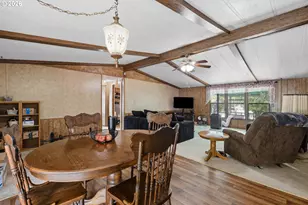 1146 Laura St, Myrtle Creek, OR 97457 - Photo 12