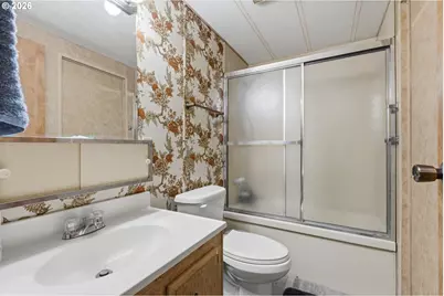1146 Laura St, Myrtle Creek, OR 97457 - Photo 38
