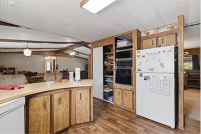 1146 Laura St, Myrtle Creek, OR 97457 - Photo 20