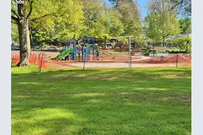 1120 E 24th Ave, Eugene, OR 97403 - Photo 28