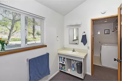 1120 E 24th Ave, Eugene, OR 97403 - Photo 14