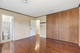 335 SW 141st Ave, Beaverton, OR 97006 - Photo 18