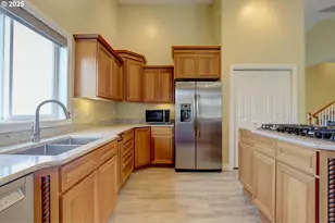 2606 E 10th St, The Dalles, OR 97058 - Photo 12