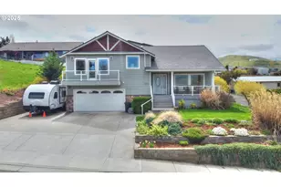 2606 E 10th St, The Dalles, OR 97058 - Photo 1