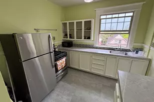 2109 NW Irving St, Portland, OR 97210 - Photo 6