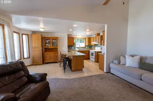 3247 SE 20th Ave, Albany, OR 97322 - Photo 30