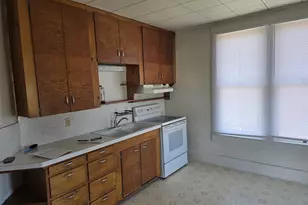 925 SE Main St, Roseburg, OR 97470 - Photo 12