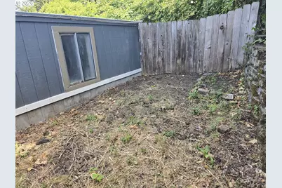 925 SE Main St, Roseburg, OR 97470 - Photo 18