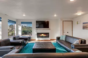 1030 Hillsdale St, Oceanside, OR 97134 - Photo 10