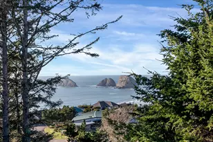 1030 Hillsdale St, Oceanside, OR 97134 - Photo 4