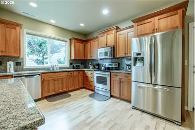 3128 Lake Crest Dr, Eugene, OR 97408 - Photo 8