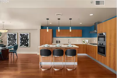 311 NW 12th Ave #402, Portland, OR 97209 - Photo 8
