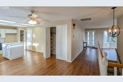 1818 NE Todd St, Roseburg, OR 97470 - Photo 6