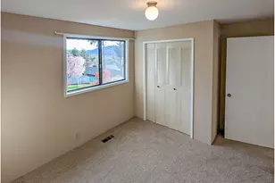 1818 NE Todd St, Roseburg, OR 97470 - Photo 14