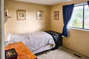 1818 NE Todd St, Roseburg, OR 97470 - Photo 8