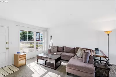 11757 SE Ankeny St, Portland, OR 97216 - Photo 6