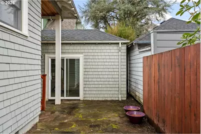 2216 NE 21st Ave, Portland, OR 97212 - Photo 40