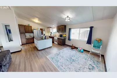 94120 Strahan St #3, Gold Beach, OR 97444 - Photo 6