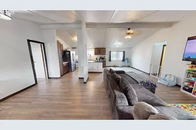 94120 Strahan St #3, Gold Beach, OR 97444 - Photo 4