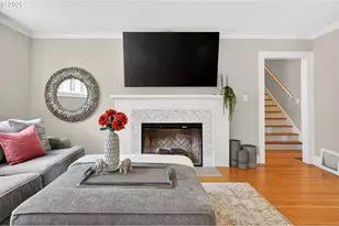 2633 NE Cesar E Chavez Blvd, Portland, OR 97212 - Photo 6