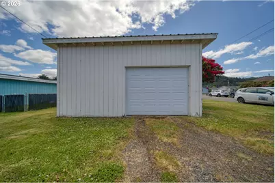 1891 Dogwood Ave, Reedsport, OR 97467 - Photo 20