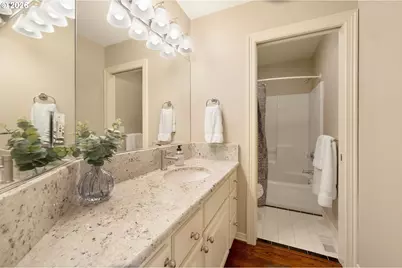 3658 NW Loriann Dr, Portland, OR 97229 - Photo 36
