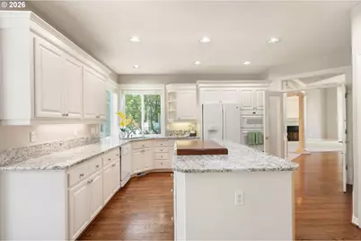 3658 NW Loriann Dr, Portland, OR 97229 - Photo 16