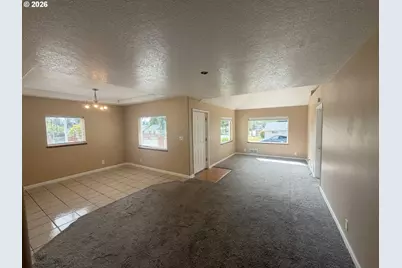 825 Yale Ave, Gladstone, OR 97027 - Photo 12