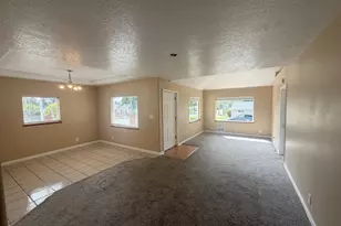 825 Yale Ave, Gladstone, OR 97027 - Photo 12