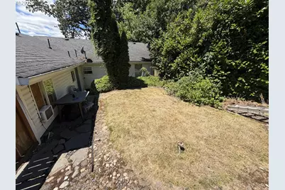 825 Yale Ave, Gladstone, OR 97027 - Photo 10