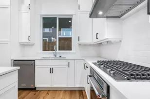 15685 NW Raywood Ln, Portland, OR 97229 - Photo 12