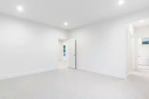 15685 NW Raywood Ln, Portland, OR 97229 - Photo 24