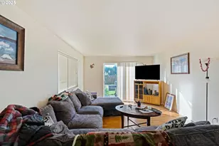 837 Blanco Ave, Coos Bay, OR 97420 - Photo 12