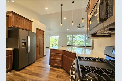 98205 Sunforest Ct, Brookings, OR 97415 - Photo 18