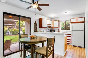 4000 Carman Dr, Lake Oswego, OR 97035 - Photo 8