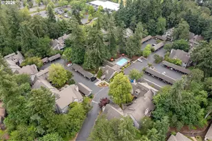 4000 Carman Dr, Lake Oswego, OR 97035 - Photo 38