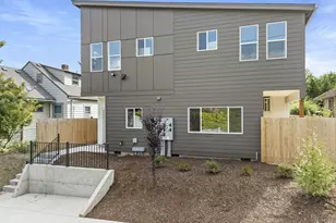 5864 N Missouri Ave, Portland, OR 97217 - Photo 1