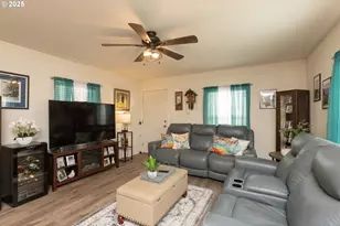 17234 SW Eldorado Dr, Portland, OR 97224 - Photo 10