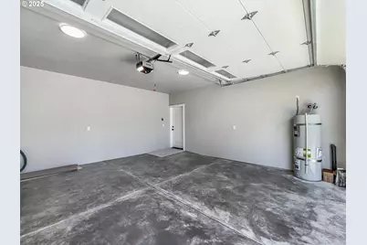 85 NW Mawrcrest Ave, Gresham, OR 97030 - Photo 42