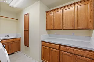 1981 C J Way S, Salem, OR 97306 - Photo 36