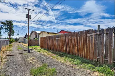 2017 W 9th Pl, The Dalles, OR 97058 - Photo 40