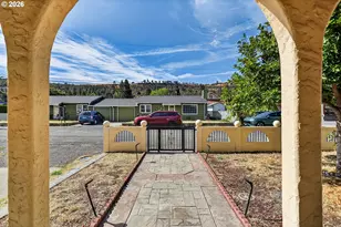 2017 W 9th Pl, The Dalles, OR 97058 - Photo 44